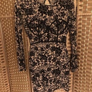 Lulu's Black and White Floral Long Sleeve Dress